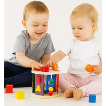 Cargar imagen en el visor de la galería, Cubo de Clasificación de Formas Encajable de Madera Montessori