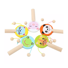 Cargar imagen en el visor de la galería, Sonajero de tambor en madera pequeño