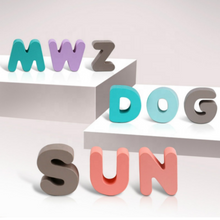 Cargar imagen en el visor de la galería, Tablero encajable letras mayúsculas