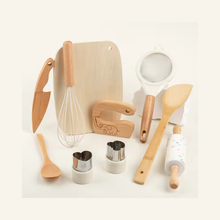 Cargar imagen en el visor de la galería, Set de Utensilios de Cocina Montessori
