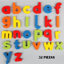 Cargar imagen en el visor de la galería, Juego de tarjetas alfabéticas con letras en madera – Inglés
