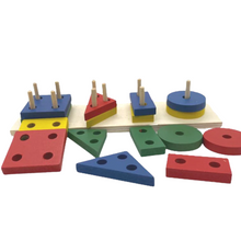 Cargar imagen en el visor de la galería, Encajables figuras geométricas en madera Montessori
